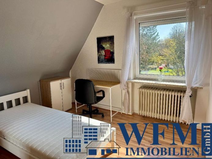 Habitación amueblada por un mínimo de 3 meses: aprendices y estudiantes mujeres en piso compartido de 5 personas en una casa unifamiliar – Foto 1