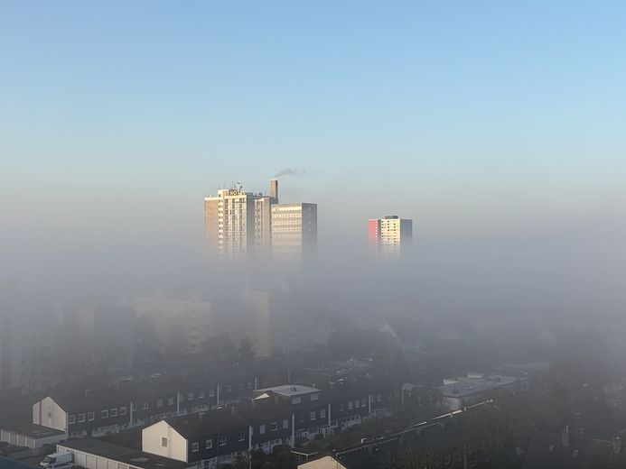 2-кімнатна квартира площею 65 м² на 11-му поверсі з захопливим панорамним краєвидом – Skyline, Таунус і аеропорт – Blick vom Schlafzimmer