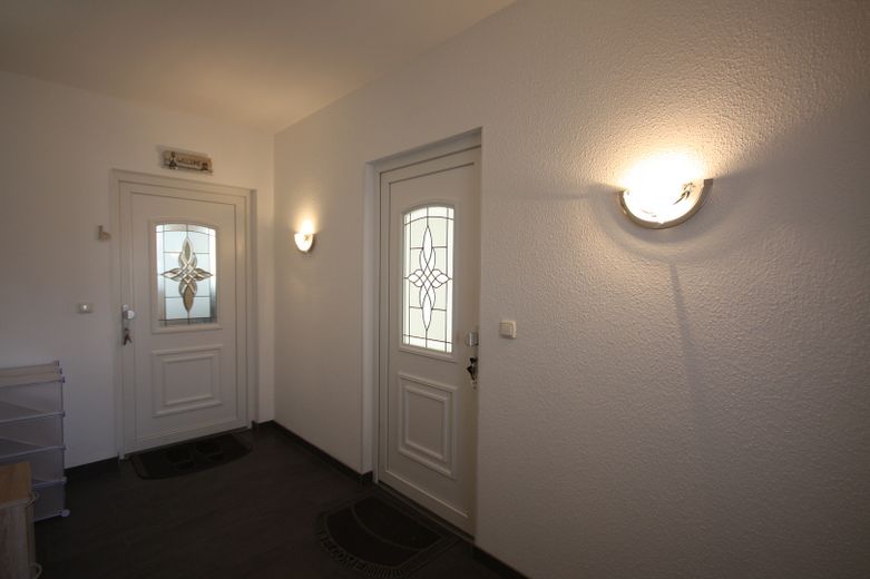 Top Lage  4-Zi. Maisonette mit Dachgarten, klimatisiert! – Gemeinsame Flur