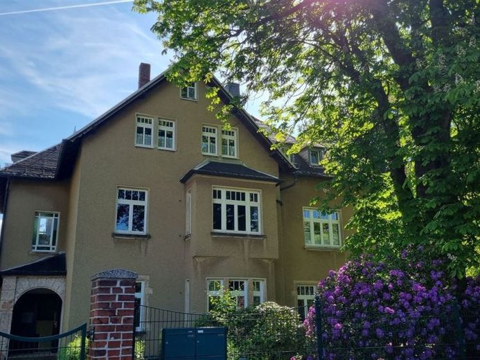 ***Exklusive Jugendstil-5-Raum-Wohnung am Küchwald – mit hochwertiger Einbauküche*** – Foto 1