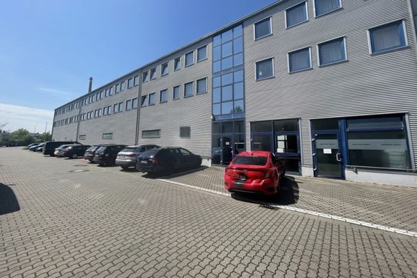 AnKaSa GmbH*Perfekt für Tierärzte, Hundeheilpraktiker, Catering, Restaurant oder LieferdienstNutzung+ebenerdig+zentral+vielseitig