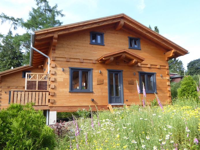 6 casas de troncos/casas de vacaciones con muy buena rentabilidad, en ubicación privilegiada. Venta individual o conjunta posible. – Foto 22