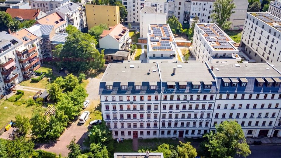 Denkmalgeschützte 3-Zimmer-Eigentumswohnung mit Balkon und Aufzug - Provisionsfrei! – Immobilie verkaufen in Leipzig_ 3-Raumwohnung_Rosenberg Immobilien Leipzig_Außenansicht