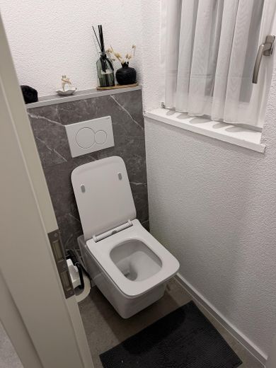 Casa adosada de esquina, garaje, sótano y 5 habitaciones – Venta particular – Foto 7