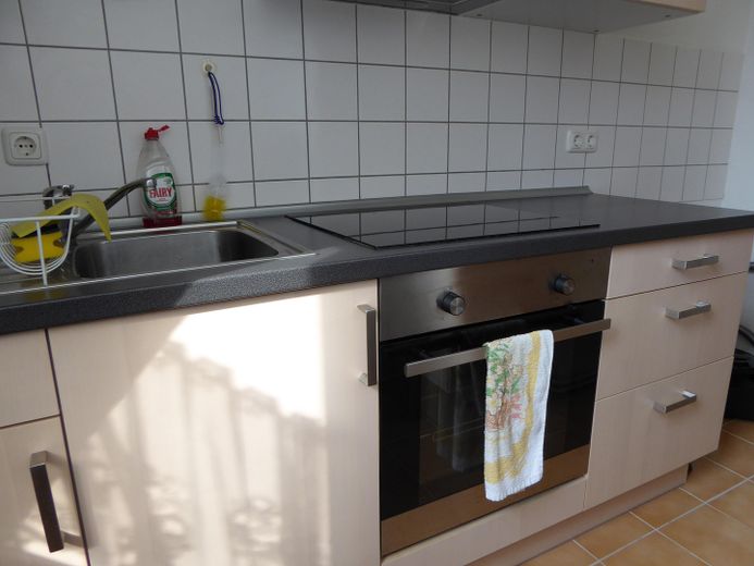 Möblierte 2 Zimmer-Wohnung in zentraler Lage in Frankfurt sachsenhausen – Küche