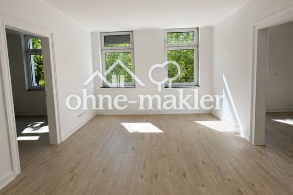 Appartamento d’epoca di 4 locali, ristrutturato con finiture di pregio, con cucina componibile e balcone in posizione privilegiata nel Johannesviertel