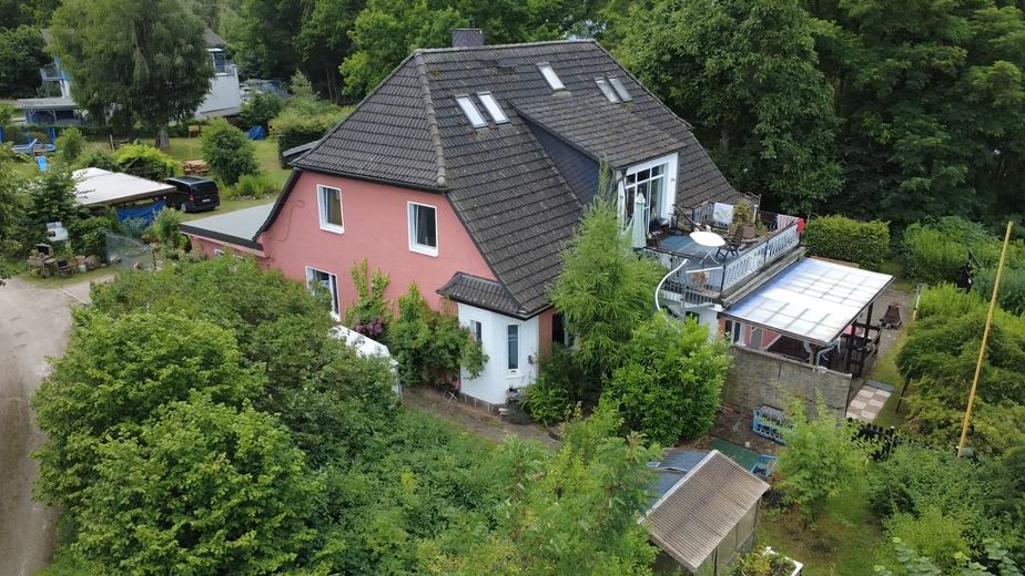 Haus am See Residenz oder Rendite – Seitenansicht rechts