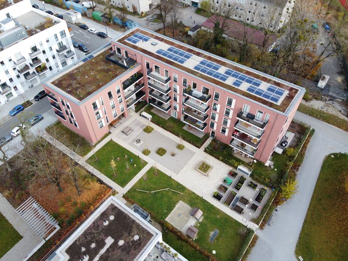 2-Zimmer Penthouse mit zwei Dachterrassen (Passivhaus) – Luftbild