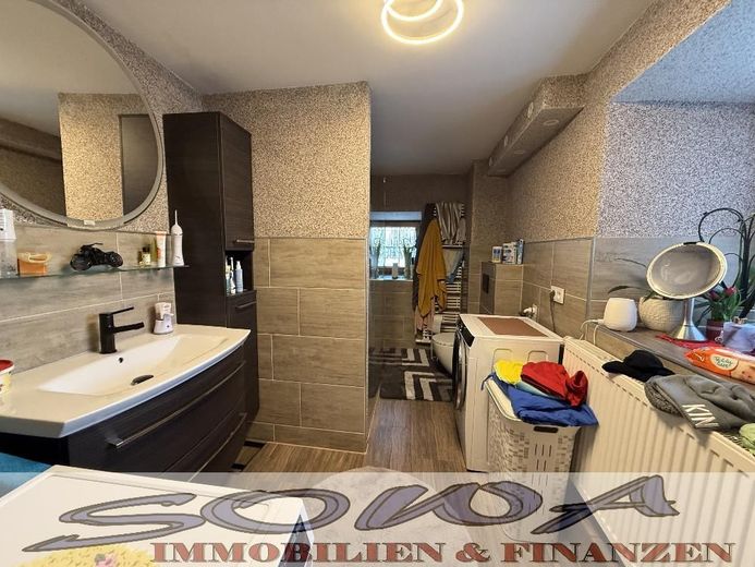 Modernisiertes Einfamilienhaus in Wellheim mit , Nebenräumen und Carport - Ein Objekt von Ihrem Immobilienpartner SOWA Immobilien und Finanzen – Bild 12