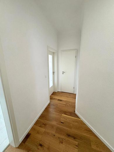 Primera ocupación tras la renovación en Stuttgart Este – Flur