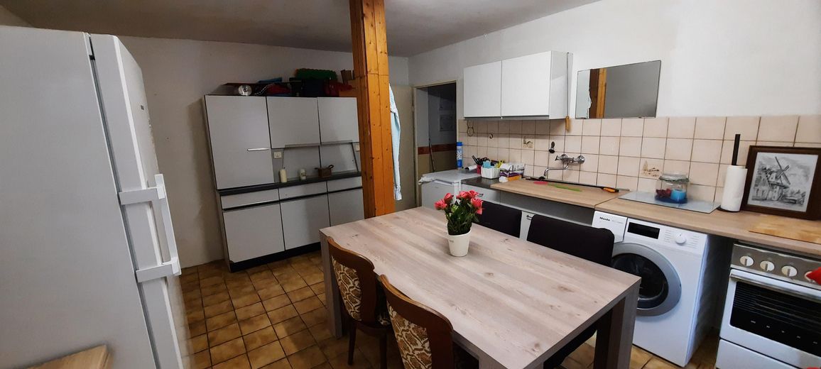 3. HWR rd. 16 m²