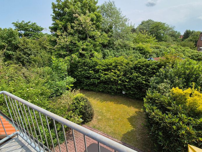 Ferienhaus inkl. Garage auf Borkum zu verkaufen – Gartenansicht vom Balkon
