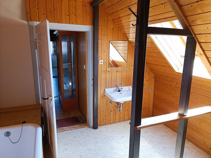 ehemaliges Wohn- und Geschäftshaus in Plankenfels zu verkaufen – Foto 20