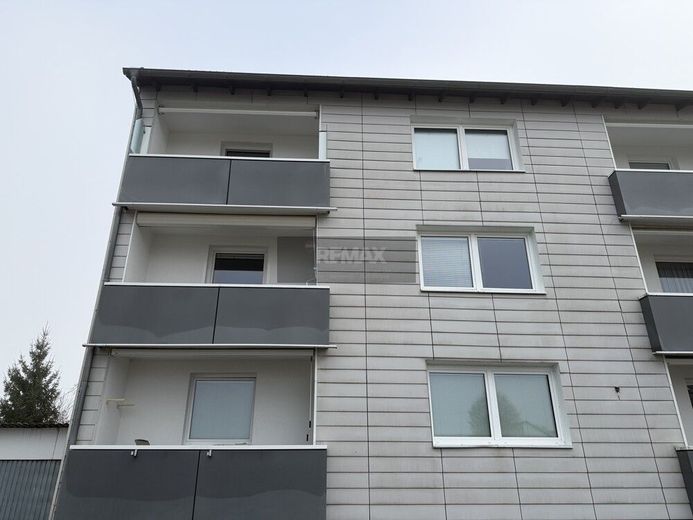 Wunderschöne Etagenwohnung mit Balkon in Lichtenberg – Bild 3