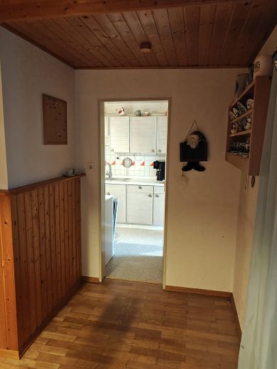 Maison mitoyenne bien entretenue en emplacement central – Esszimmer zu Küche