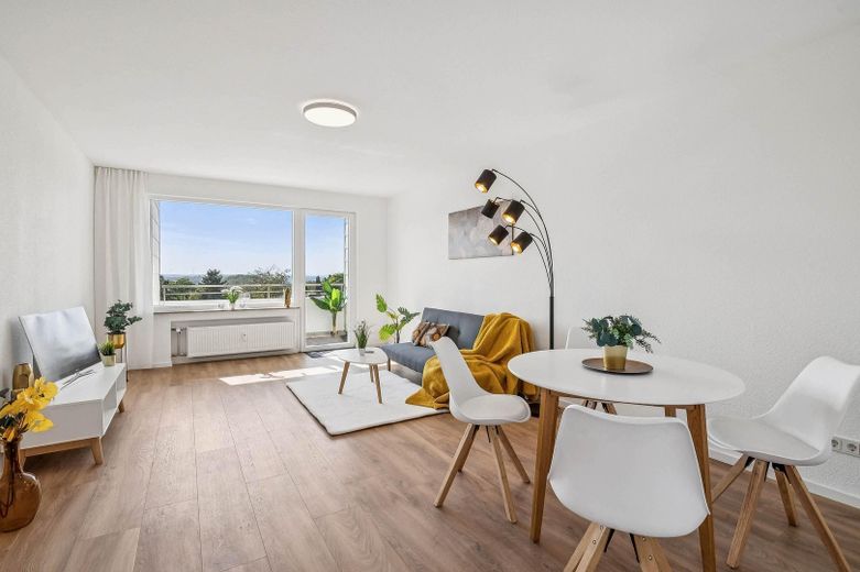 3 ZKB in Saarbrücken bezugsfertig+hell - OHNE Maklerprovision – Wohnzimmer