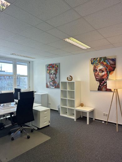 Büro Regal