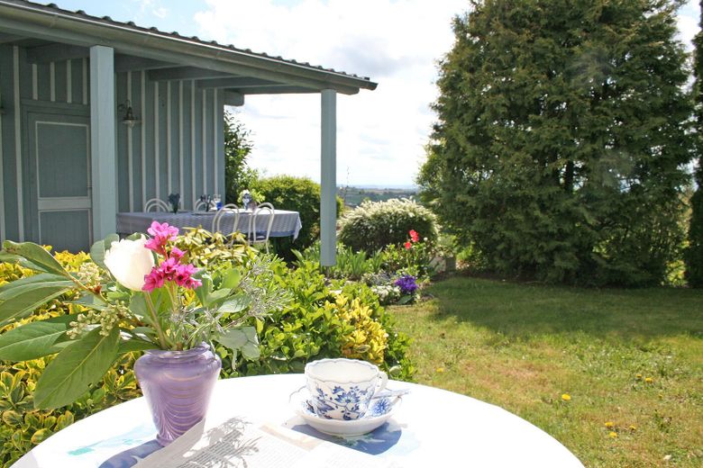 Kleiner Austritt und Garten