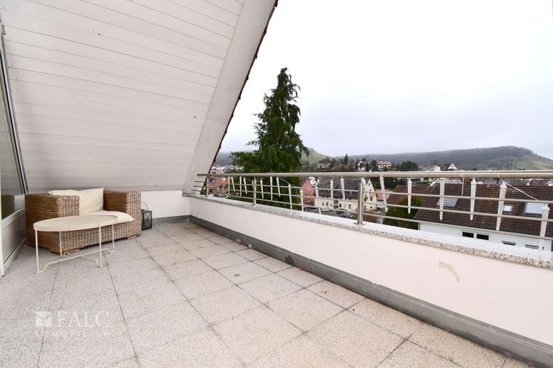 Sie erwerben das komplette Doppelhaus und haben sofort Mieteinnahmen ! – Balkon Studio