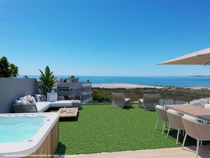 Penthouse-Wohnungen mit 3 Schlafzimmern, 2 Bädern, Vorinstallation Klimaanlage, Kfz-Stellplatz, Meerblick und Gemeinschaftspool nur 100 m vom Strand – Foto 1