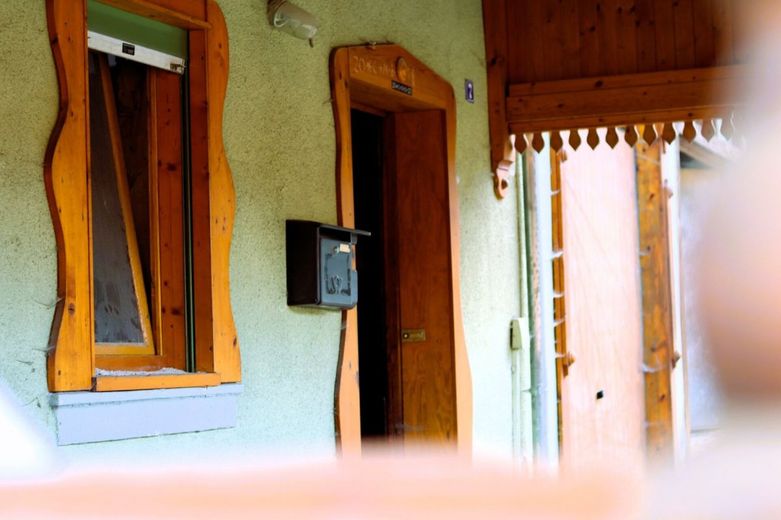 Preisknaller! Bauland und Handwerkerhaus - Stall, Scheune, Werkstatt, Garage bei Bamberg und Ebern – Eingang Haupthaus