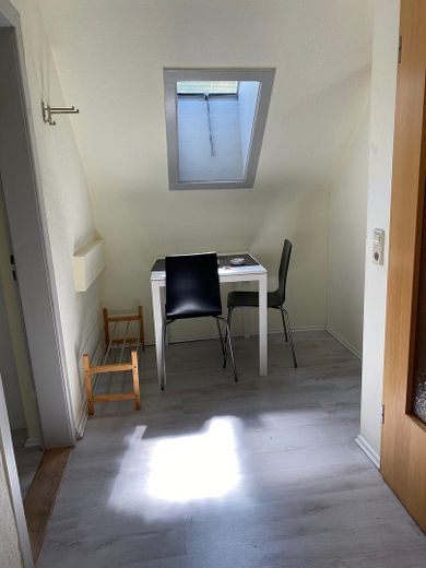 Duże 4-pokojowe mieszkanie z prawdziwą wartością dodaną! Możliwe elastyczne użytkowanie! (app. na poddaszu, ogród, rezerwy) – Photo 20