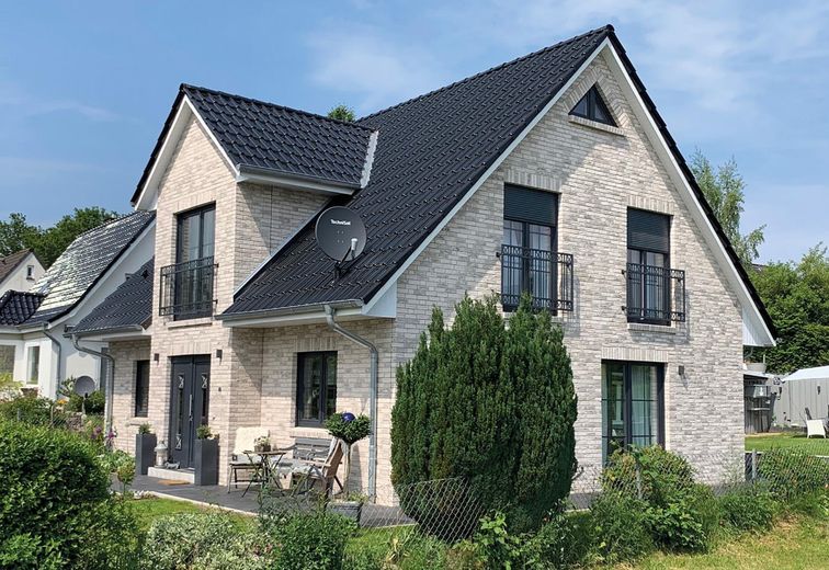OSTSEE • EINZUGSPREIS • AUßENANLAGE! – Hausbeispiel mit Extras