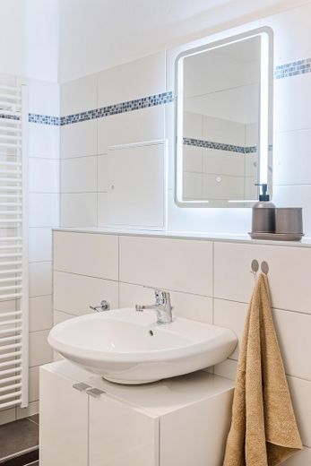Luminoso appartamento di 1,5 locali a Hochheim am Main – con cucina componibile e arredamento opzionale – Foto 10