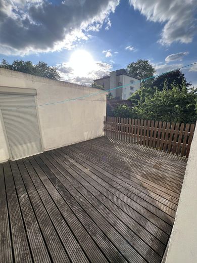 115 m² Wohnkomfort mit XXL-Terrasse in Duisburg Rheinhausen – Terasse