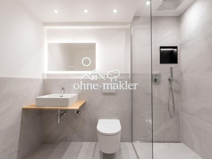 Kernsaniert und provisionsfrei: 3 Zimmer mit Balkon und Aufzug – फोटो 1