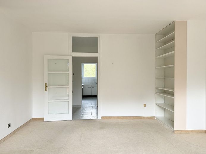 Helle 3-Zimmer-Wohnung mit Balkon in Westend – Zimmer 1