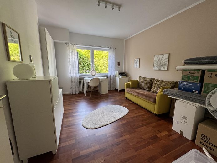 Vendita da privato - casa bifamiliare/casa multigenerazionale su terreno in diritto di superficie a Kaarst Mitte – Schlafzimmer 2/Büro EG