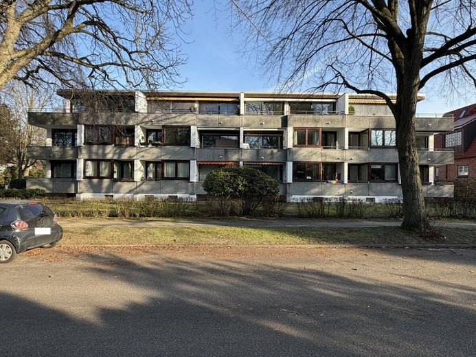 *2 Zimmer ETW inkl. Tiefgaragenstellplatz für Investoren mit Zukunftsperspektive !!!* – Aussenansicht Balkone