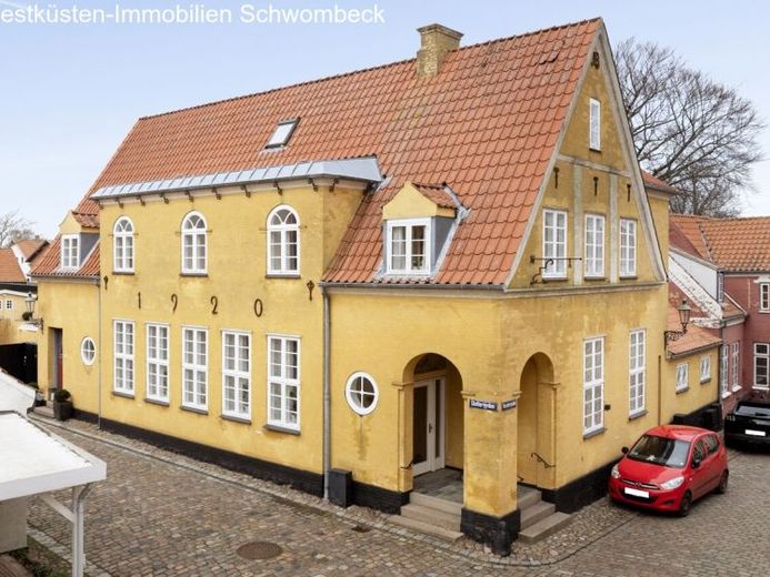 Exklusive historische Villa im Zentrum von Ærøskøbing! – Foto 1