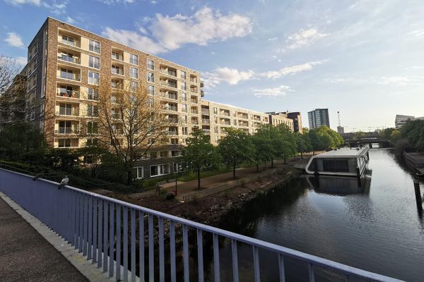 Wohnen am Wasser - Eigentumswohnung in begehrter Lage