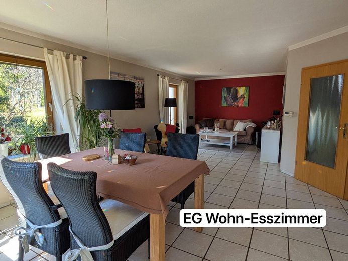 Casa unifamiliare indipendente con giardino e garage a Rheinböllen – Foto 3