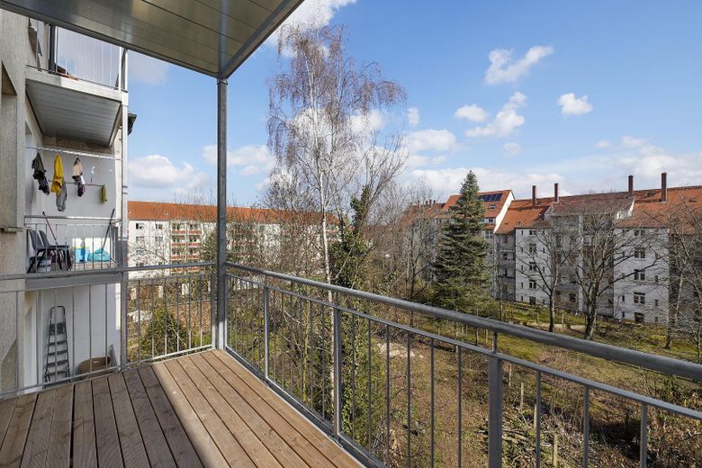 3-Zi. WHG + Balkon + Aufzug+Garten – Balkon 3.OG