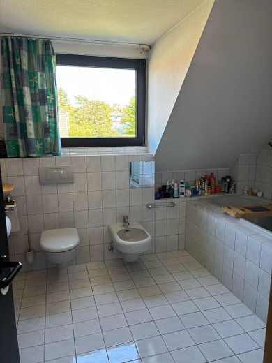 Bad / Toilette + Bidet