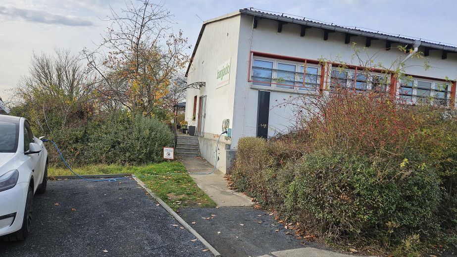 2 Parkplätze Wallbox