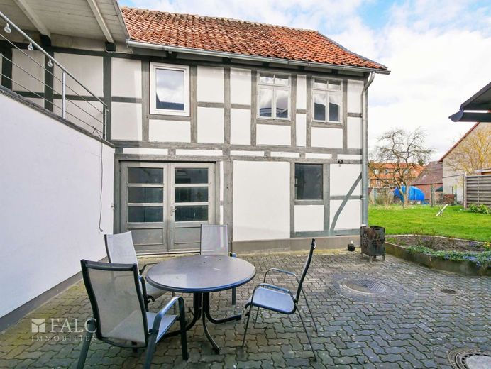 Ihre Gelegenheit: Großzügiges Wohnen im Grünen! – Innenhof