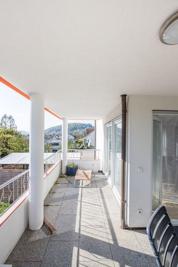 Appartamento di 4 locali senza provvigione a Lörrach-Hauingen – 131 m² vicino al nuovo Dreiland-Klinikum – großer Balkon