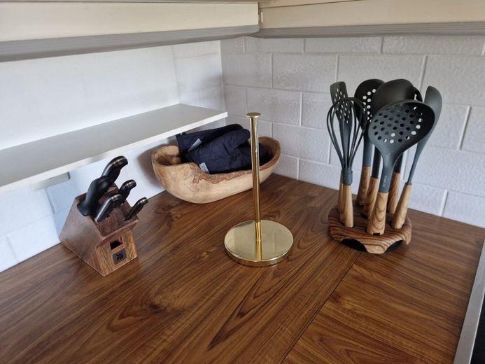 Wohnen im Schloss Neufra auf 95m² 2 Zimmer möbliert – Detailbild Küche