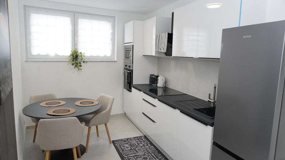 Vollmöblierte 2-Zimmer-Neubauwohnung im Erdgeschoss – Foto 9