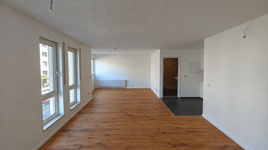 bezugsfreie umfassend sanierte 1-Zi-Wohnung in der Südvorstadt mit TG – Wohnbereich