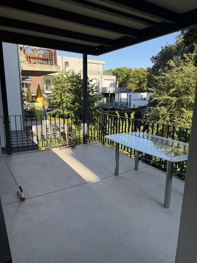 4 Zimmer mit Parkblick – frisch renoviert im energetisch sanierten Altbau – Foto 1