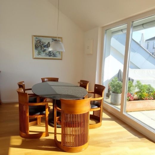 Dachgeschoss Juwel in Josephsburg – Essbereich