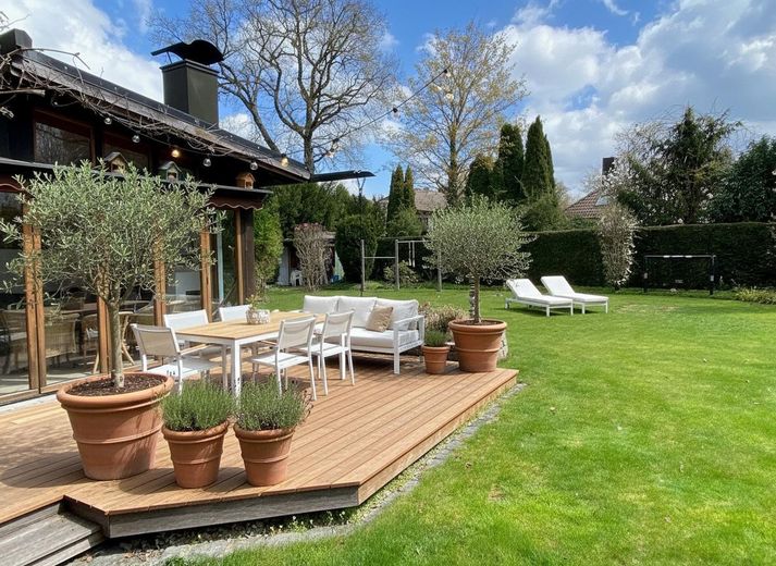 Ihr neues Zuhause in Grünwald: Großzügiges Einfamilienhaus ab Herbst verfügbar – Terrasse