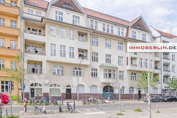 IMMOBERLIN.DE - Affascinante appartamento in edificio d’epoca in posizione richiesta vicino alla Sonnenallee