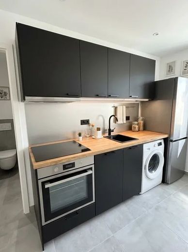 Your new home in our nice shared apartment / Curd-Jürgens-Straße 32, Munich / WE83 / room 1 – Küche