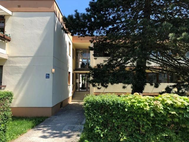 Untermenzing - solide Kapitalanlage in ruhiger Wohnlage – Vorgarten